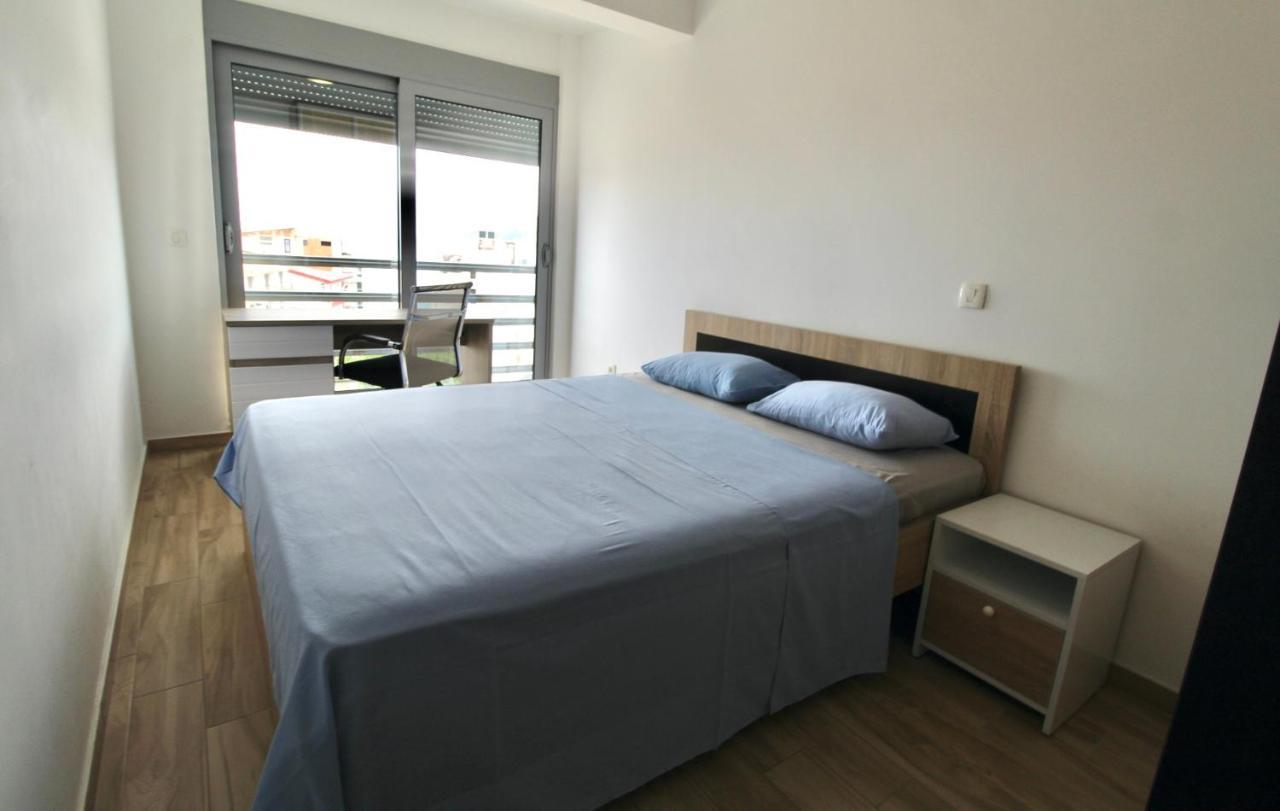 1Bd Sea View Apts Veliki Pjesak "Hajrudin" Добра вода Екстериор снимка